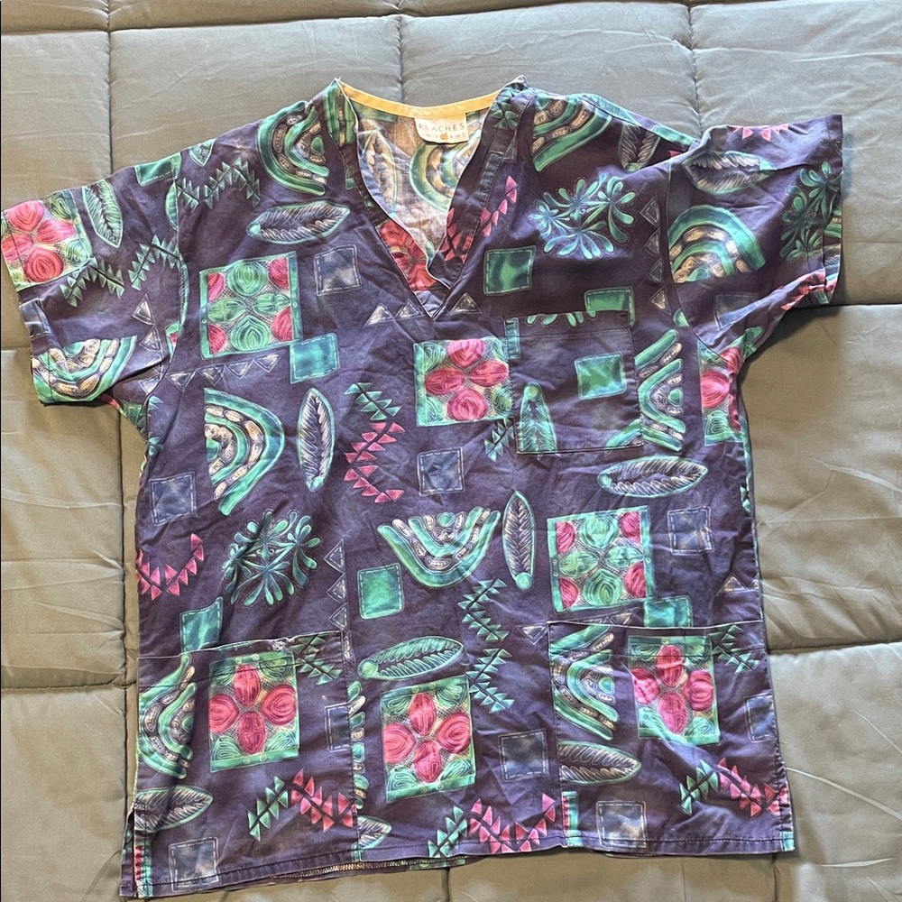 Peaches Uniforms Purple Floral Geometric Scrub Top